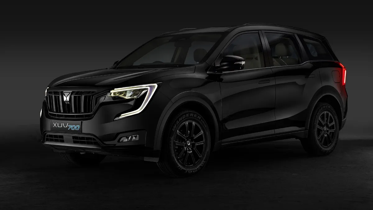 2024-mahindra-xuv700-1